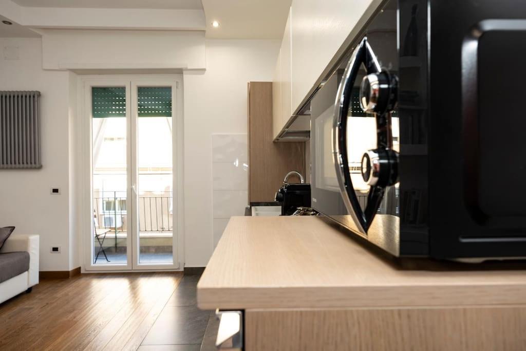 Stylish Apartment Rome Air Conditionig Wifi Tv 50 Metro 4 Minutes Away Exteriér fotografie